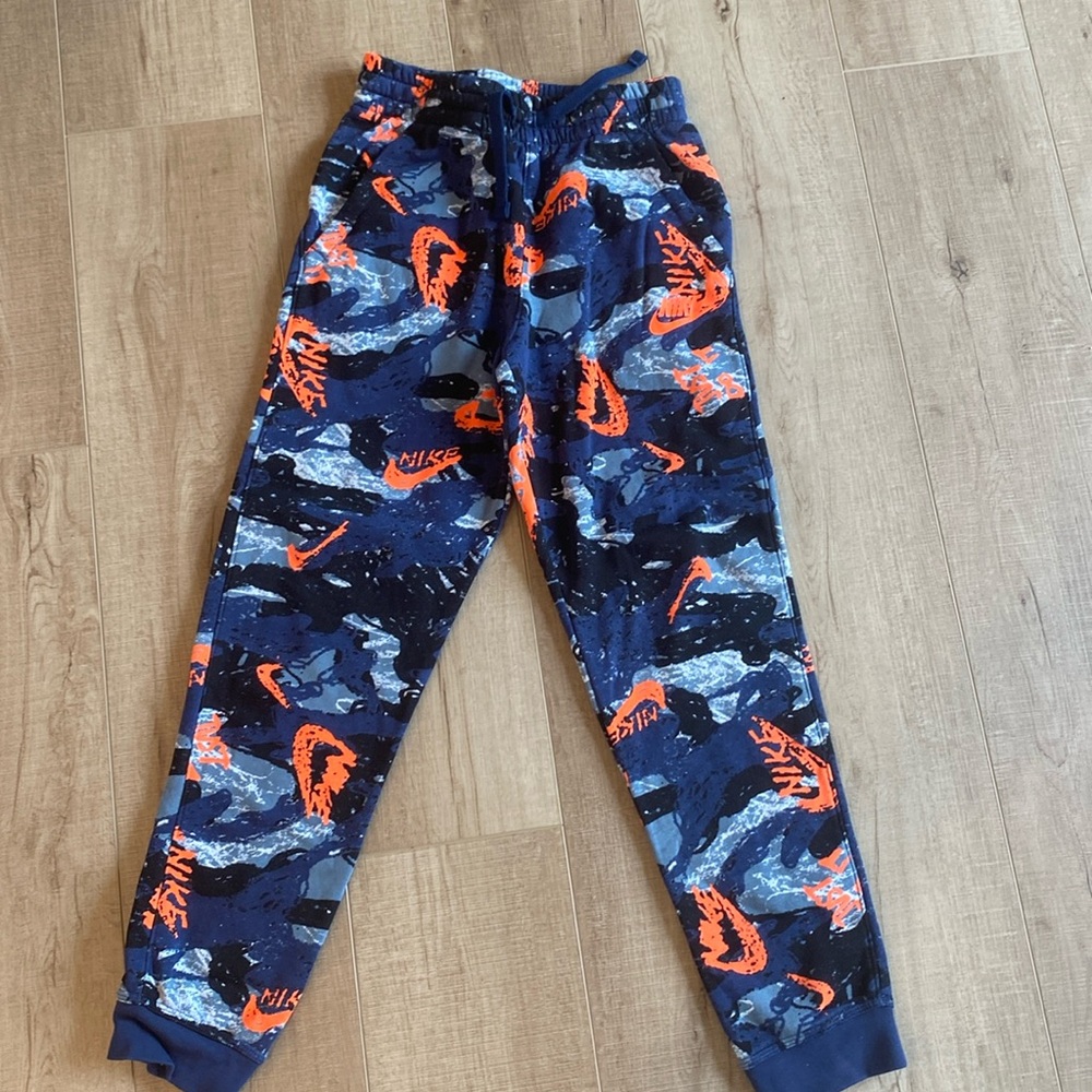 Nike sweat pants big kid size large